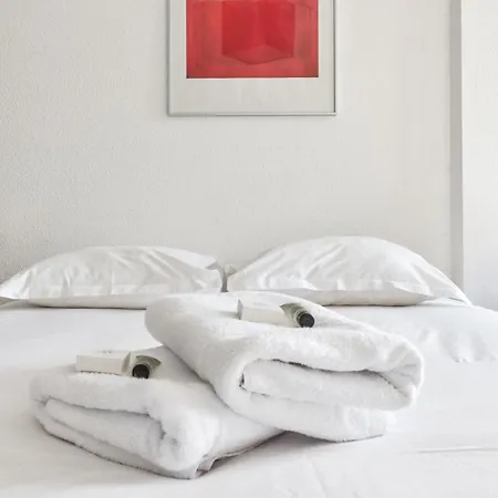 アパート Cosy Flat With Balcony And Parking In Saint-cyprien, - Welkeys *