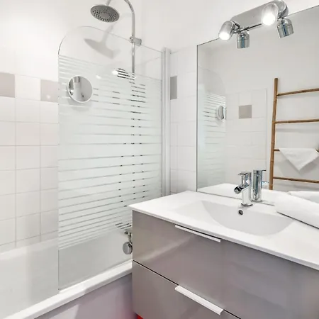 דירה Cosy Flat With Balcony And Parking In Saint-cyprien, - Welkeys טולוז
